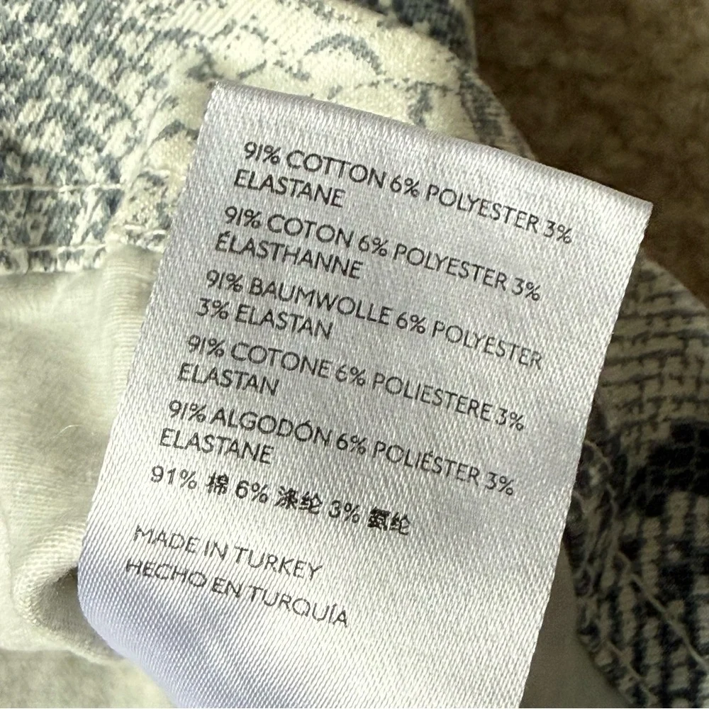 FREE PEOPLE Mod Femme Snakeskin Pattern Mini Skirt—SZ. 0